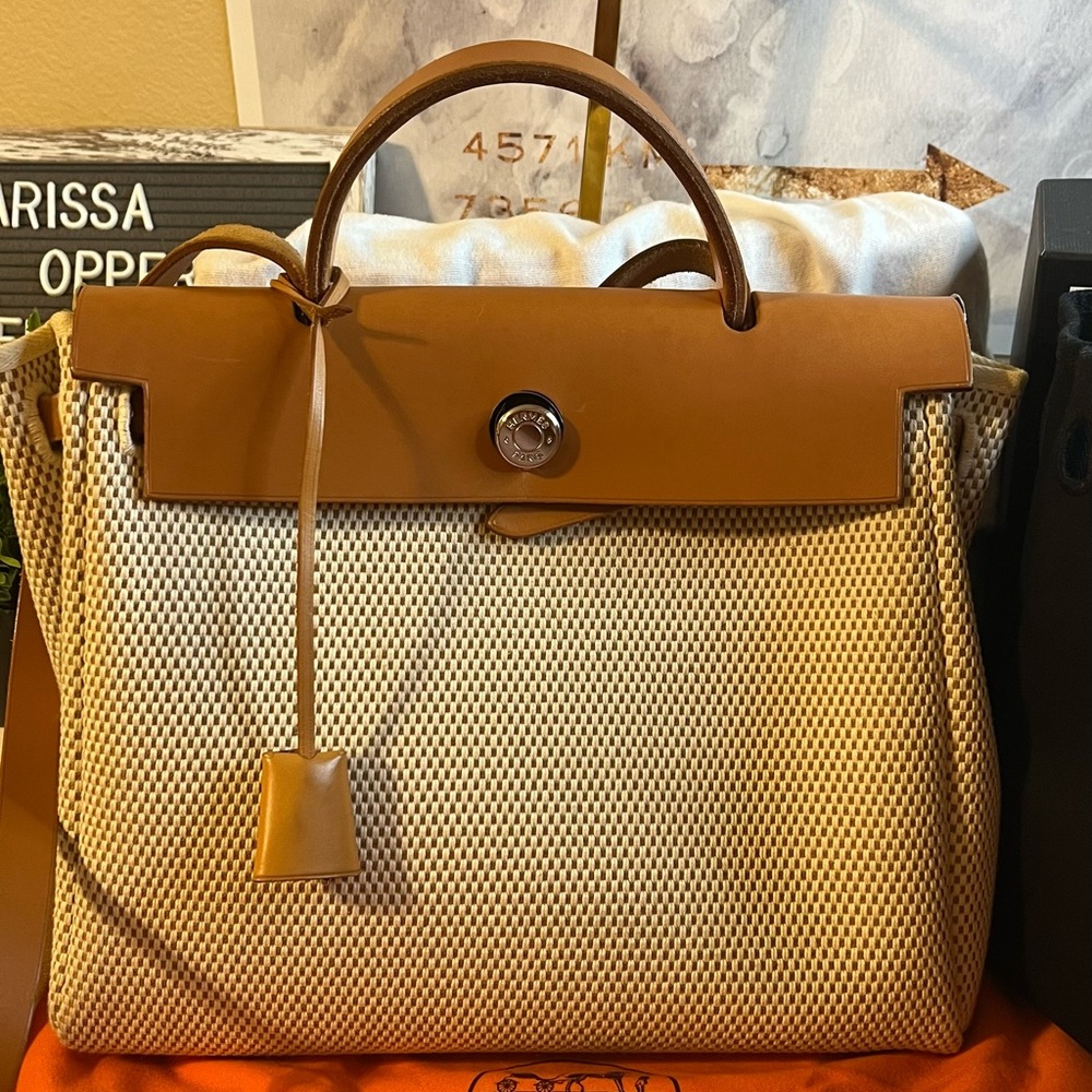 🍁SOLD🍁 Hermes Vache Hunter Criss Viking Herbag Retourne 31 PM Beton Fauve